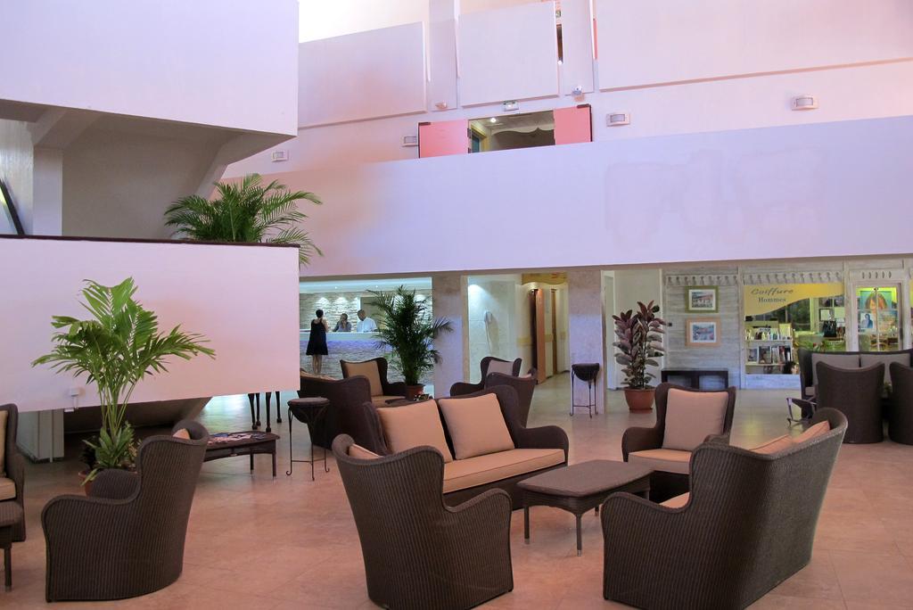 Hotel Fleur D'Epee เลอโกซิเยร์ ภายนอก รูปภาพ